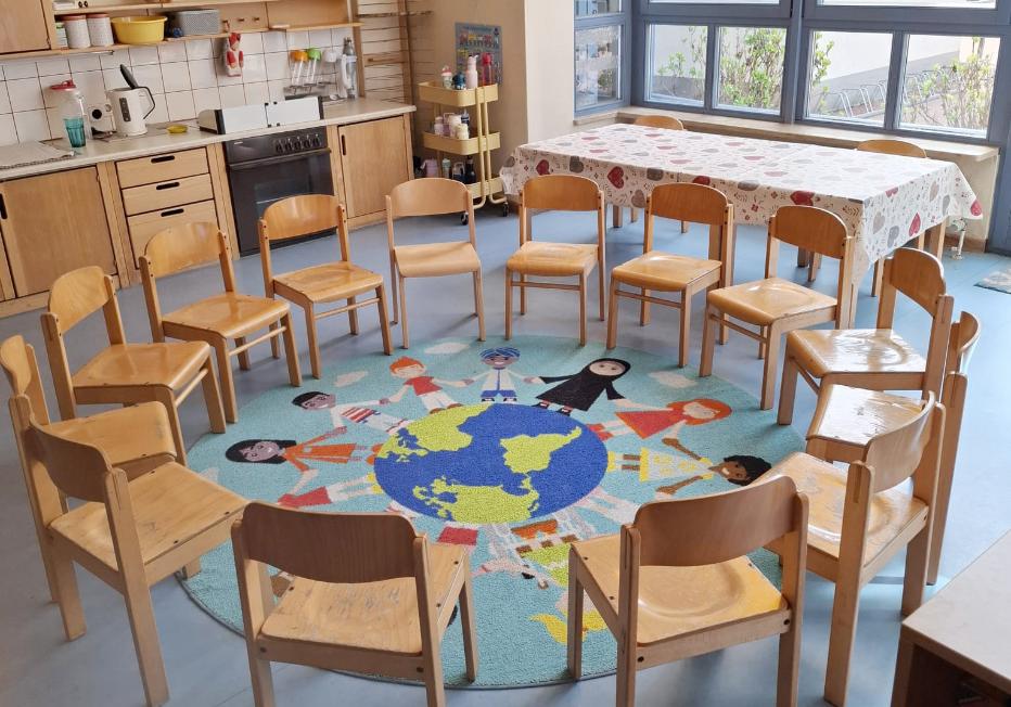 Stuhlkreis im Gruppenraum