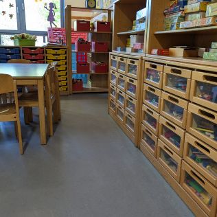 Spielmaterial im Gruppenraum