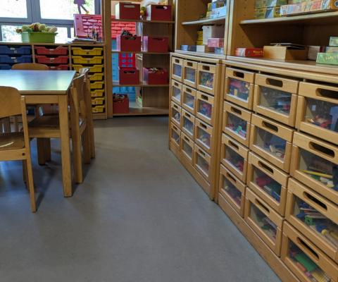 Spielmaterial im Gruppenraum