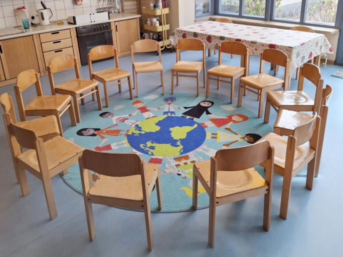 Stuhlkreis im Gruppenraum